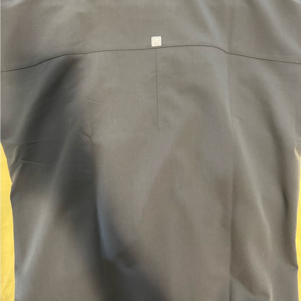 NWOT Fabletics Onyx Scrub Set - Picture 4 of 6